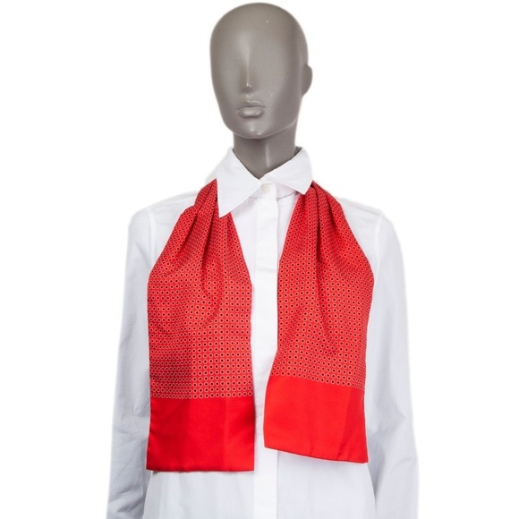 Hermès Paris Ascot Foulard Silk Scarf in Red Geometric Print - Picture 10 of 10